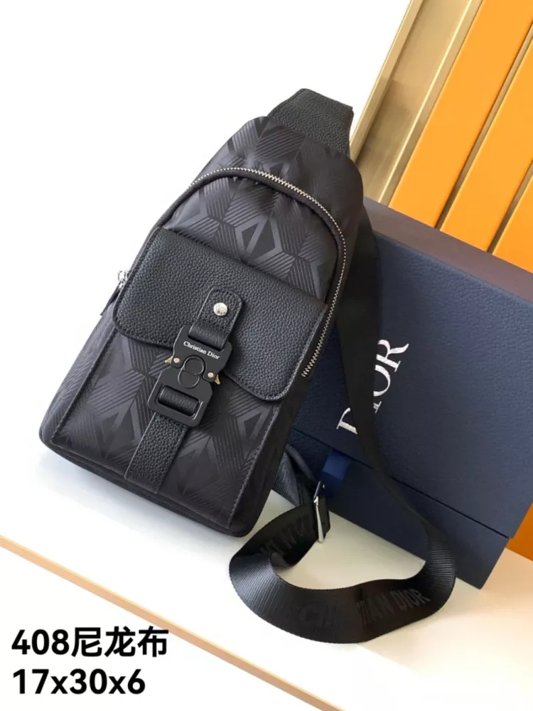 Christian Dior AAA Man Messenger Bags Vibrant 2428