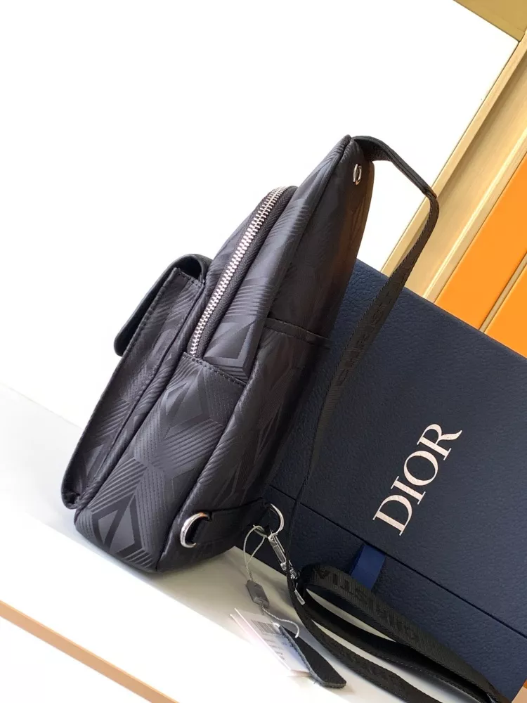 Christian Dior AAA Man Messenger Bags Vibrant 2428