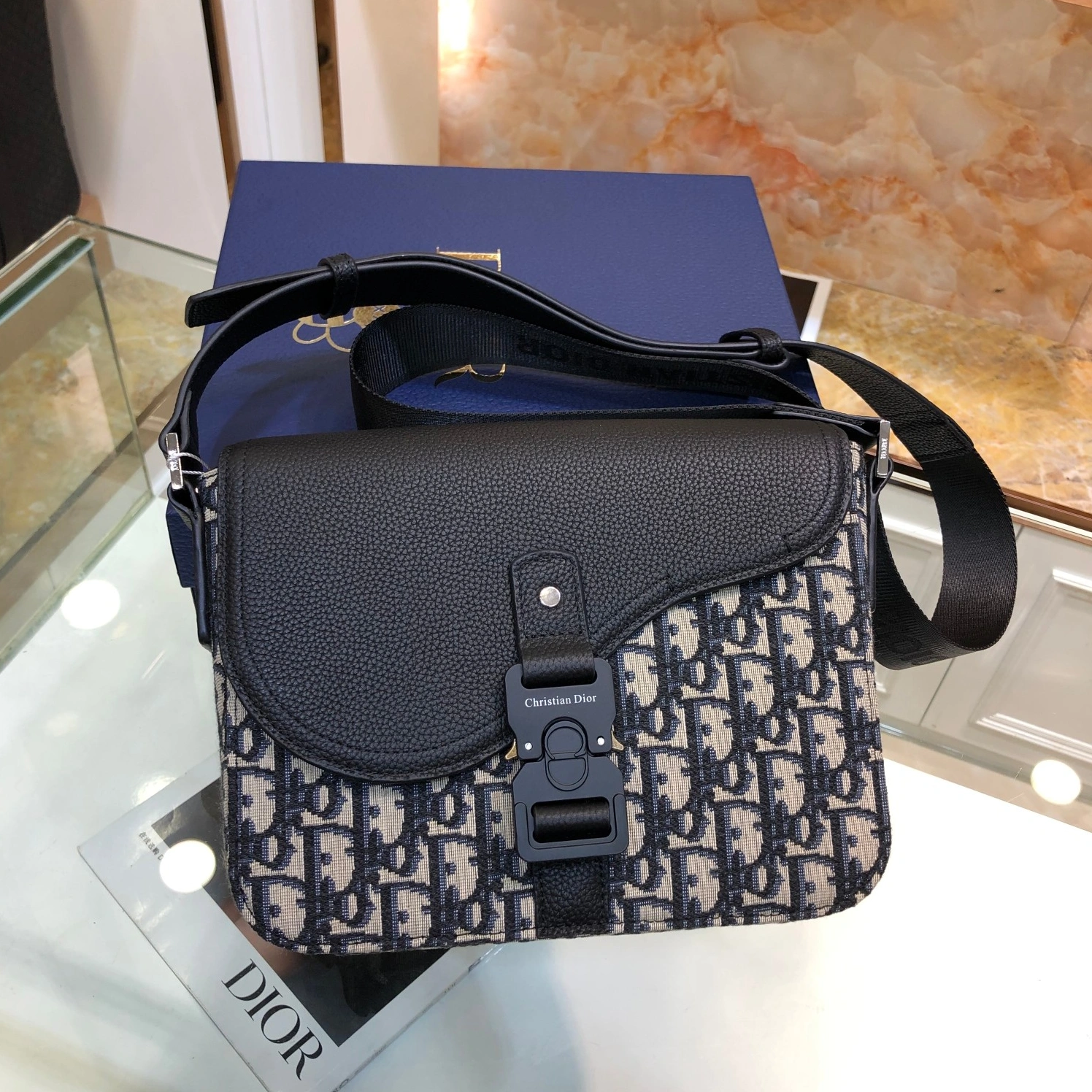 Christian Dior AAA Man Messenger Bags WellDesigned 7471