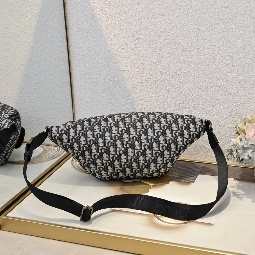 Christian Dior AAA Quality Belt Bags Breathable 8815