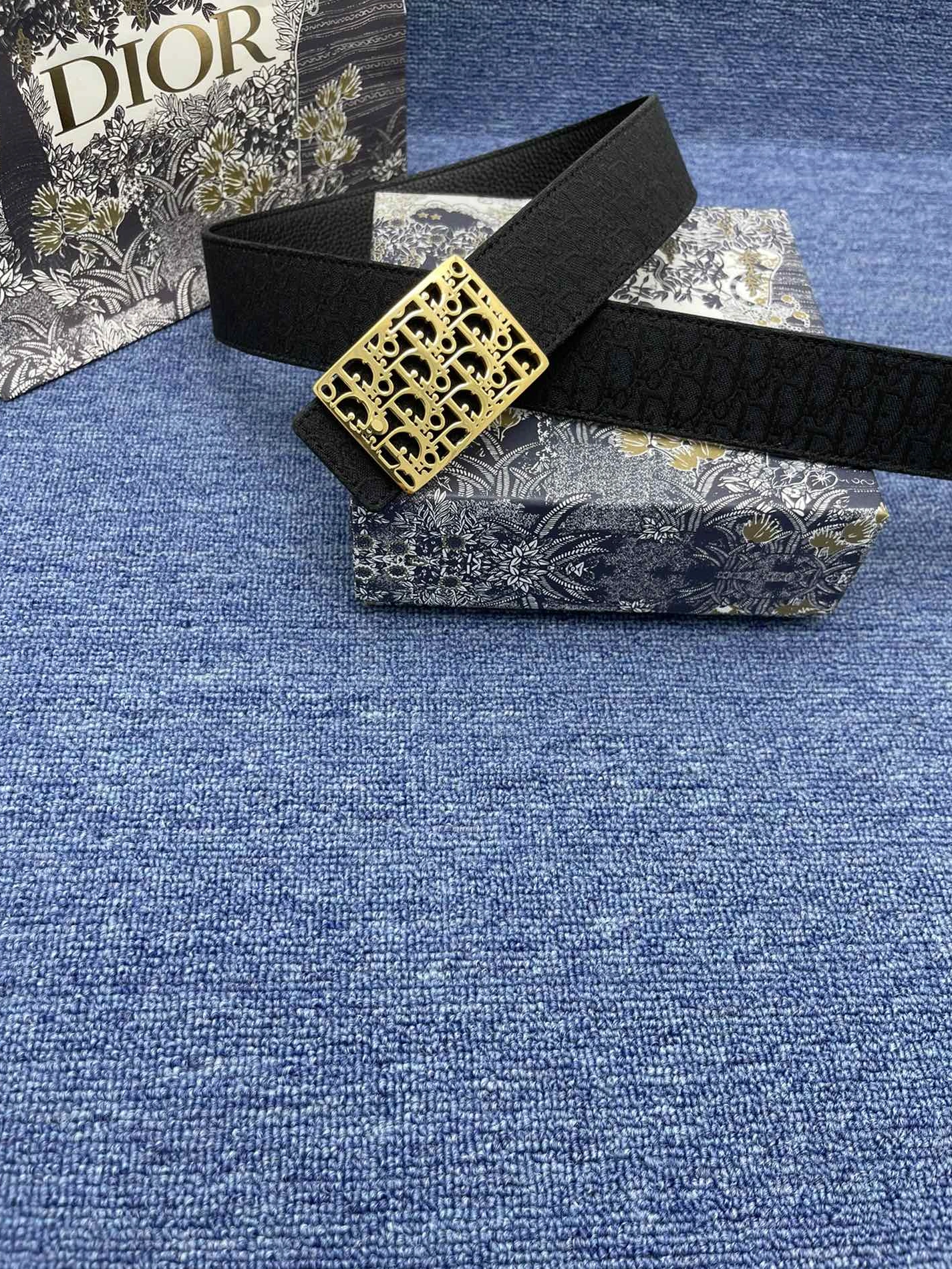 Christian Dior AAA Quality Belts For Men Practical 4710