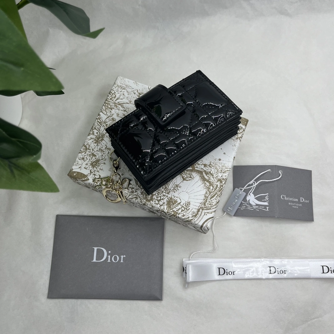 Christian Dior AAA Quality Card Case For Women Popular 8460