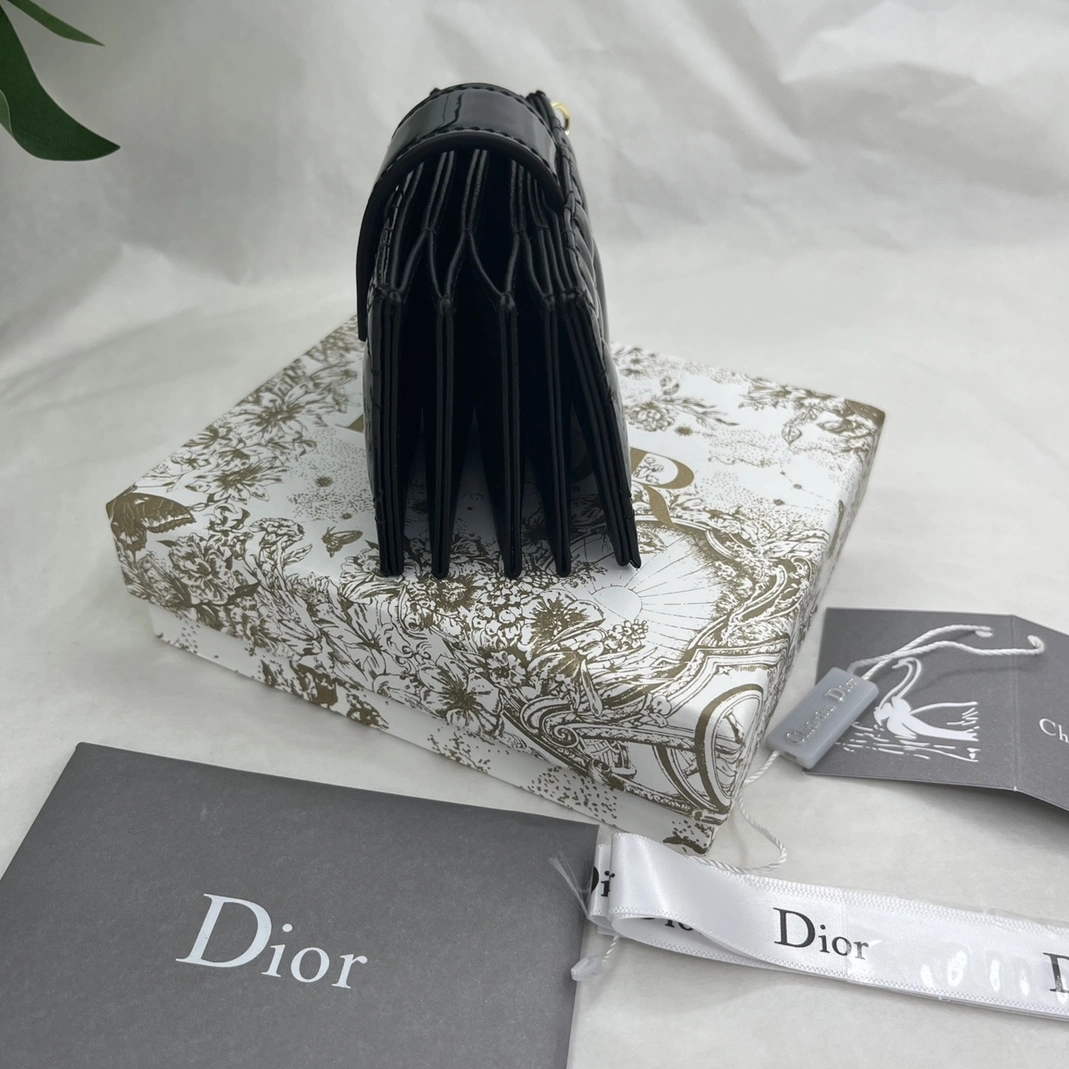 Christian Dior AAA Quality Card Case For Women Popular 8460