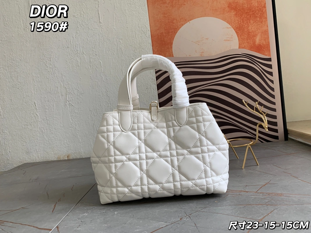 Christian Dior AAA Quality Handbags For Women Affordable 4977