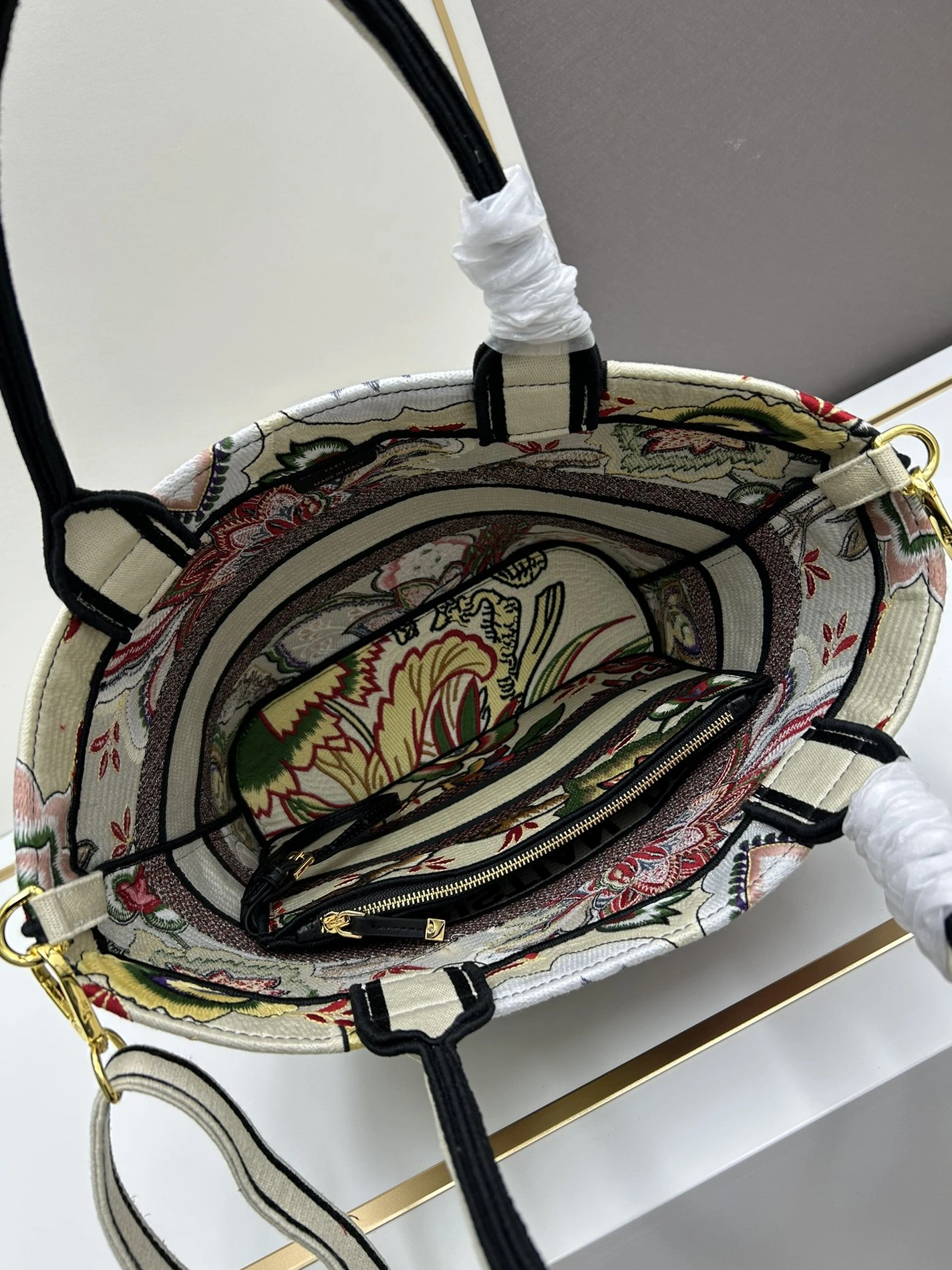 Christian Dior AAA Quality Handbags For Women BestValue 2126