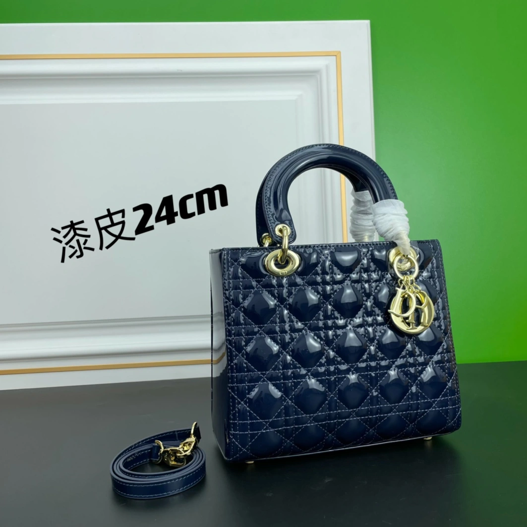Christian Dior AAA Quality Handbags For Women Bold 138