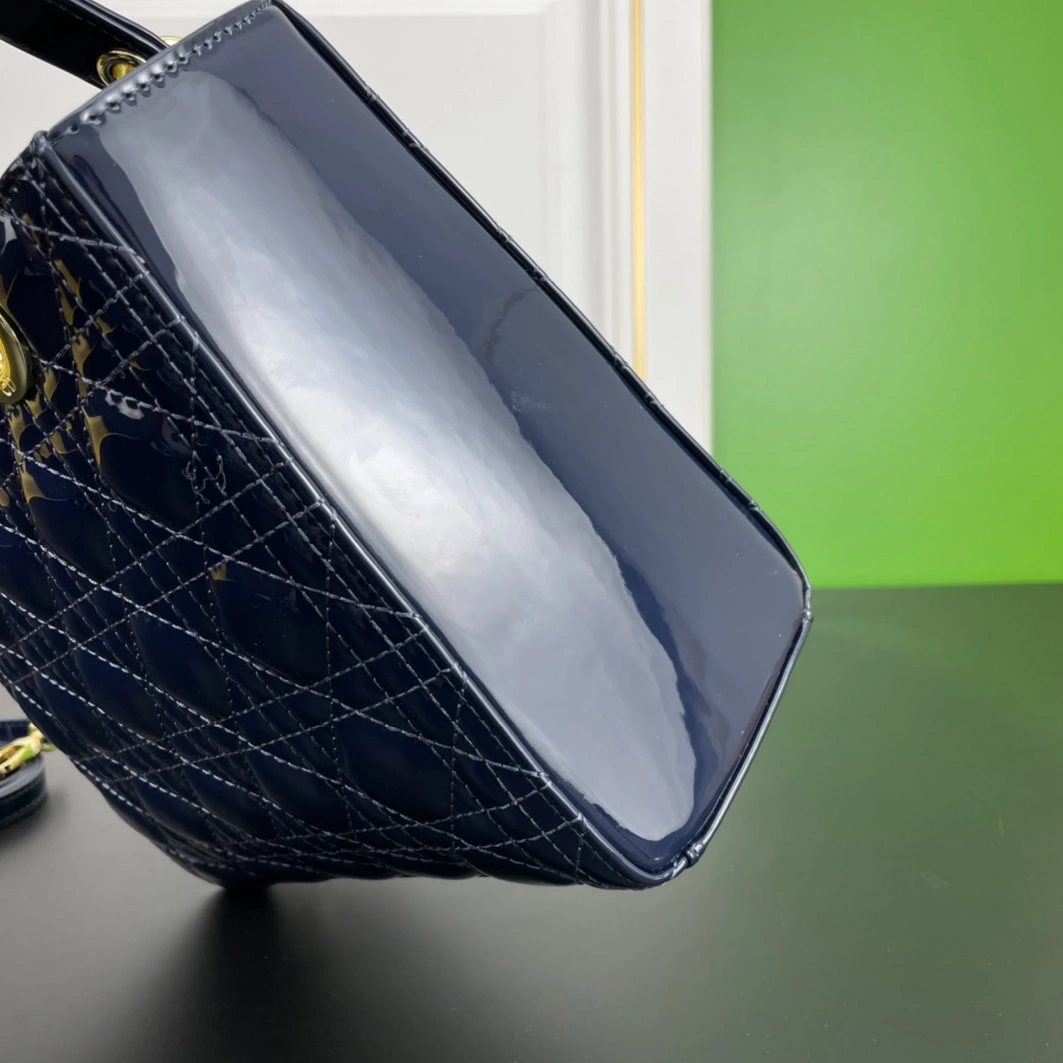 Christian Dior AAA Quality Handbags For Women Bold 138