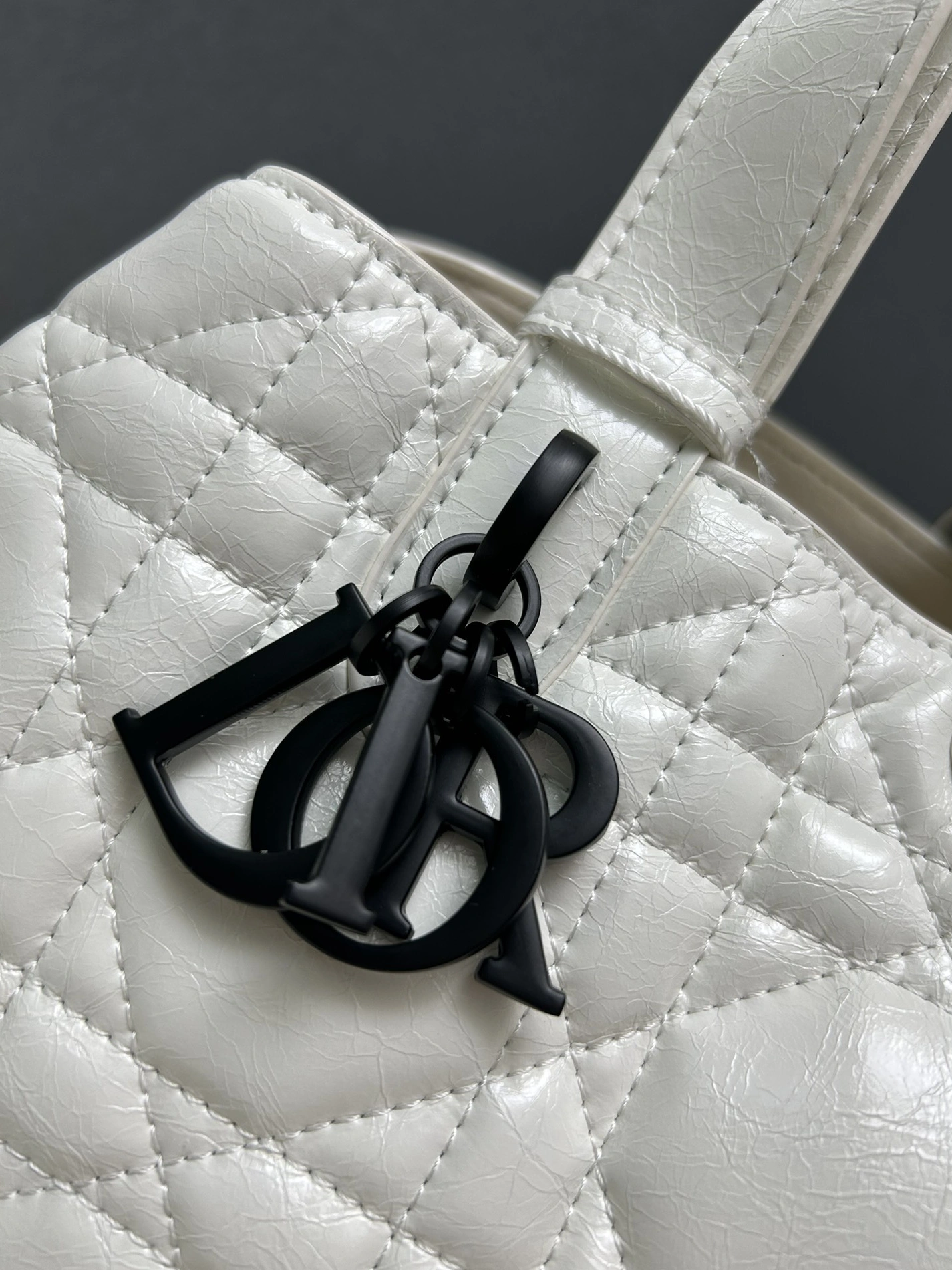 Christian Dior AAA Quality Handbags For Women Bold 4248