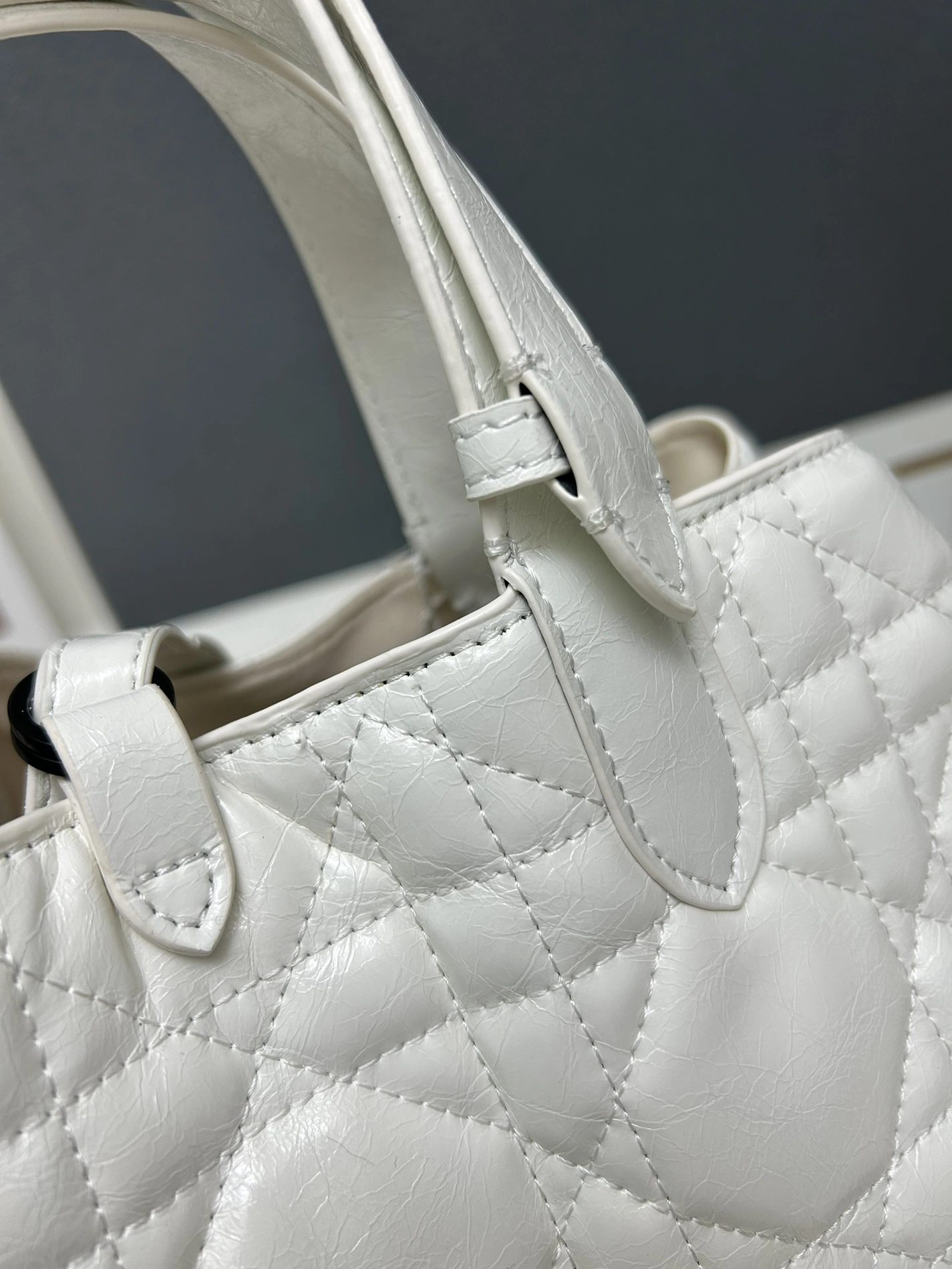 Christian Dior AAA Quality Handbags For Women Bold 4248