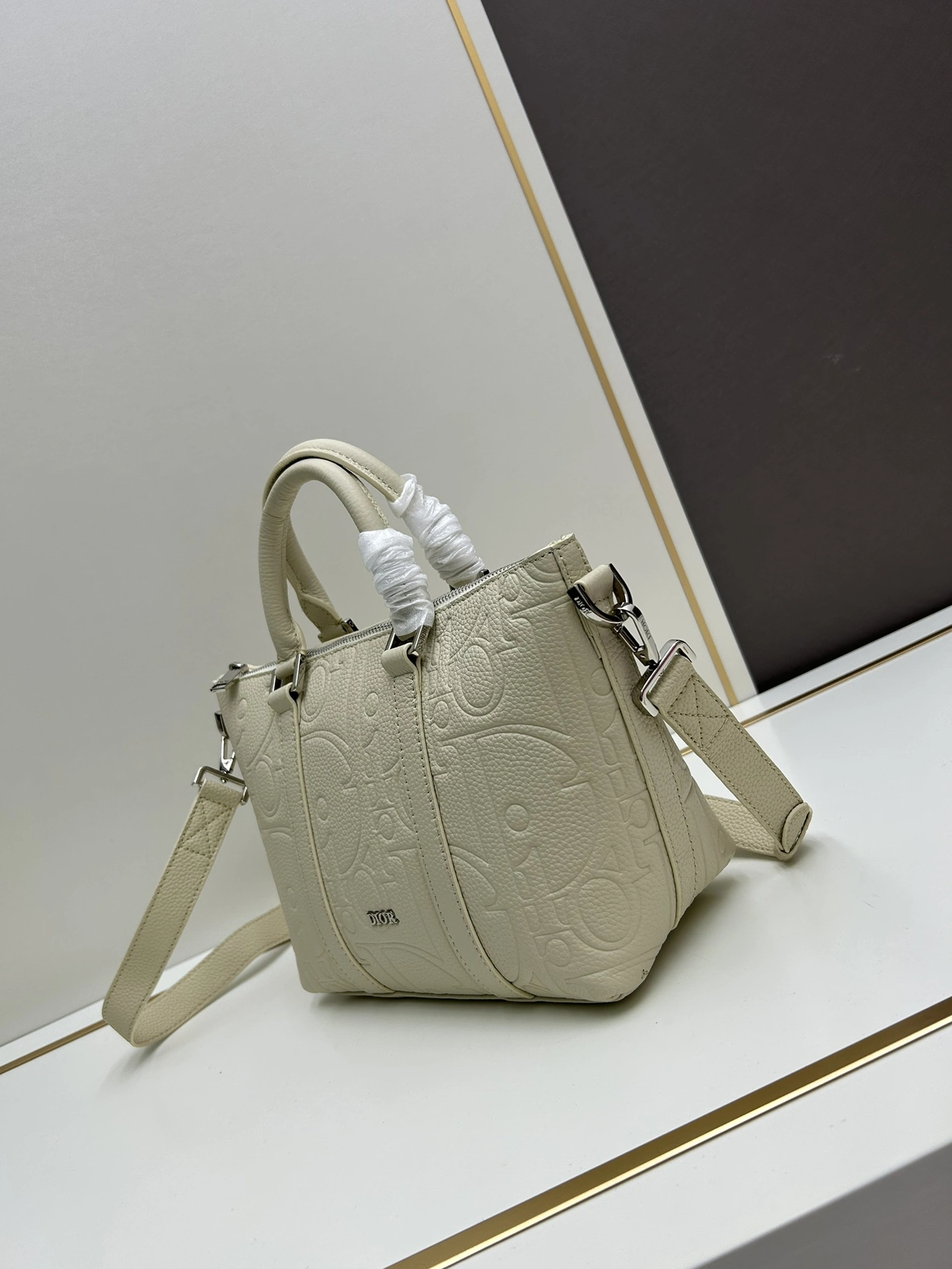 Christian Dior AAA Quality Handbags For Women Breathable 6891