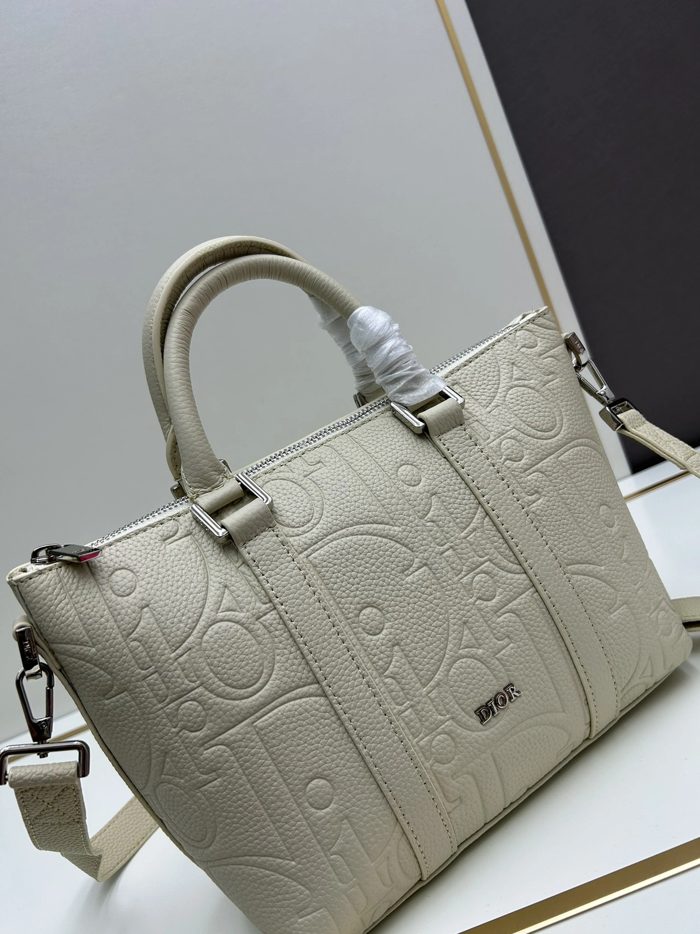 Christian Dior AAA Quality Handbags For Women Breathable 6891