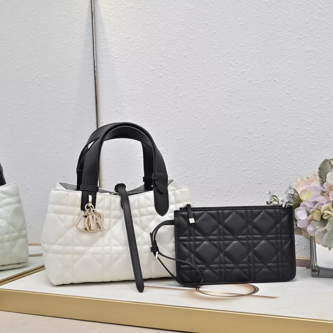 Christian Dior AAA Quality Handbags For Women Classic 6815