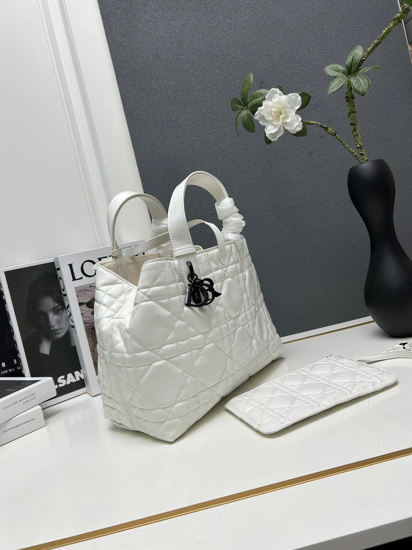 Christian Dior AAA Quality Handbags For Women Comfortable 4720