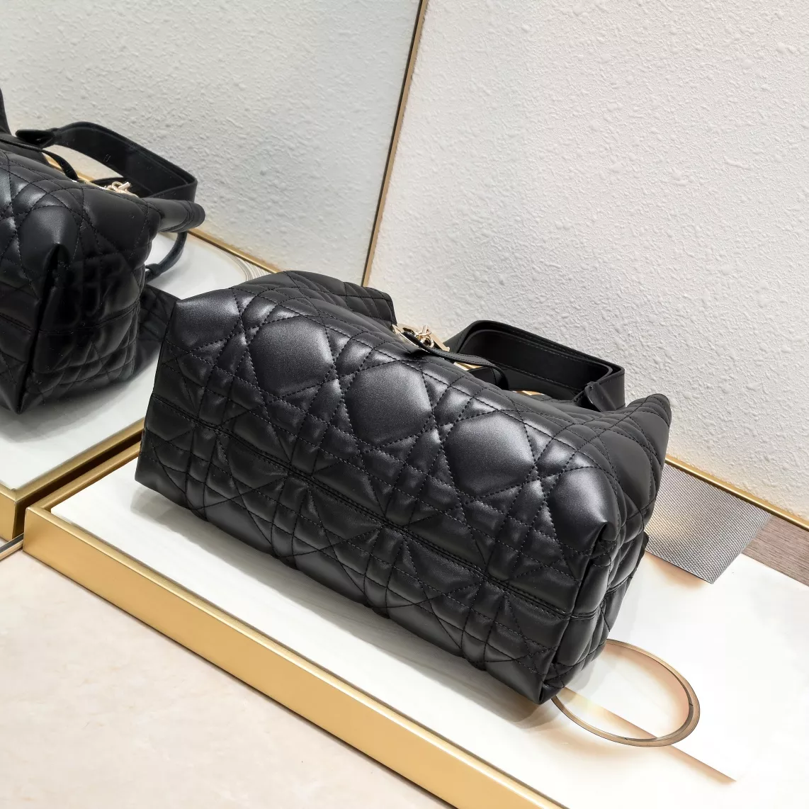Christian Dior AAA Quality Handbags For Women Durable 5023