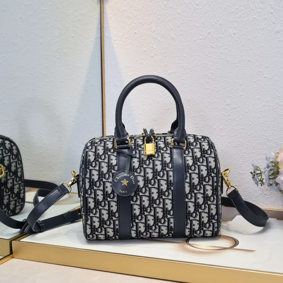 Christian Dior AAA Quality Handbags For Women Durable 6132