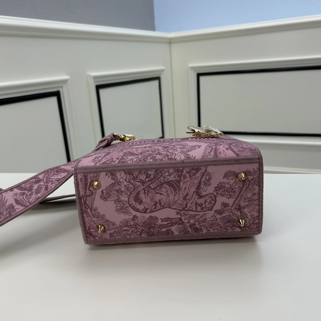Christian Dior AAA Quality Handbags For Women Efficient 1973