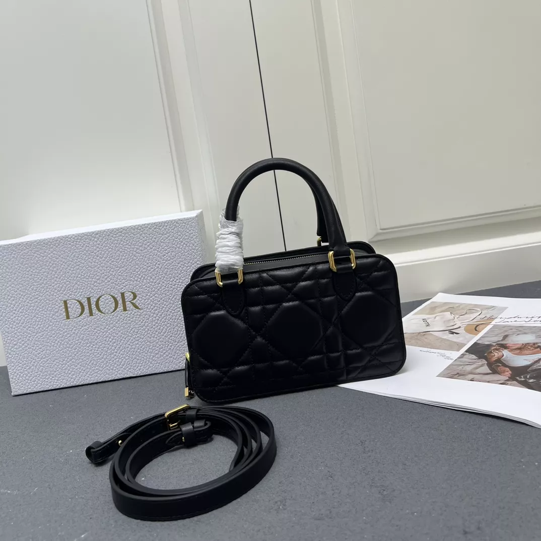 Christian Dior AAA Quality Handbags For Women Elegant 6072