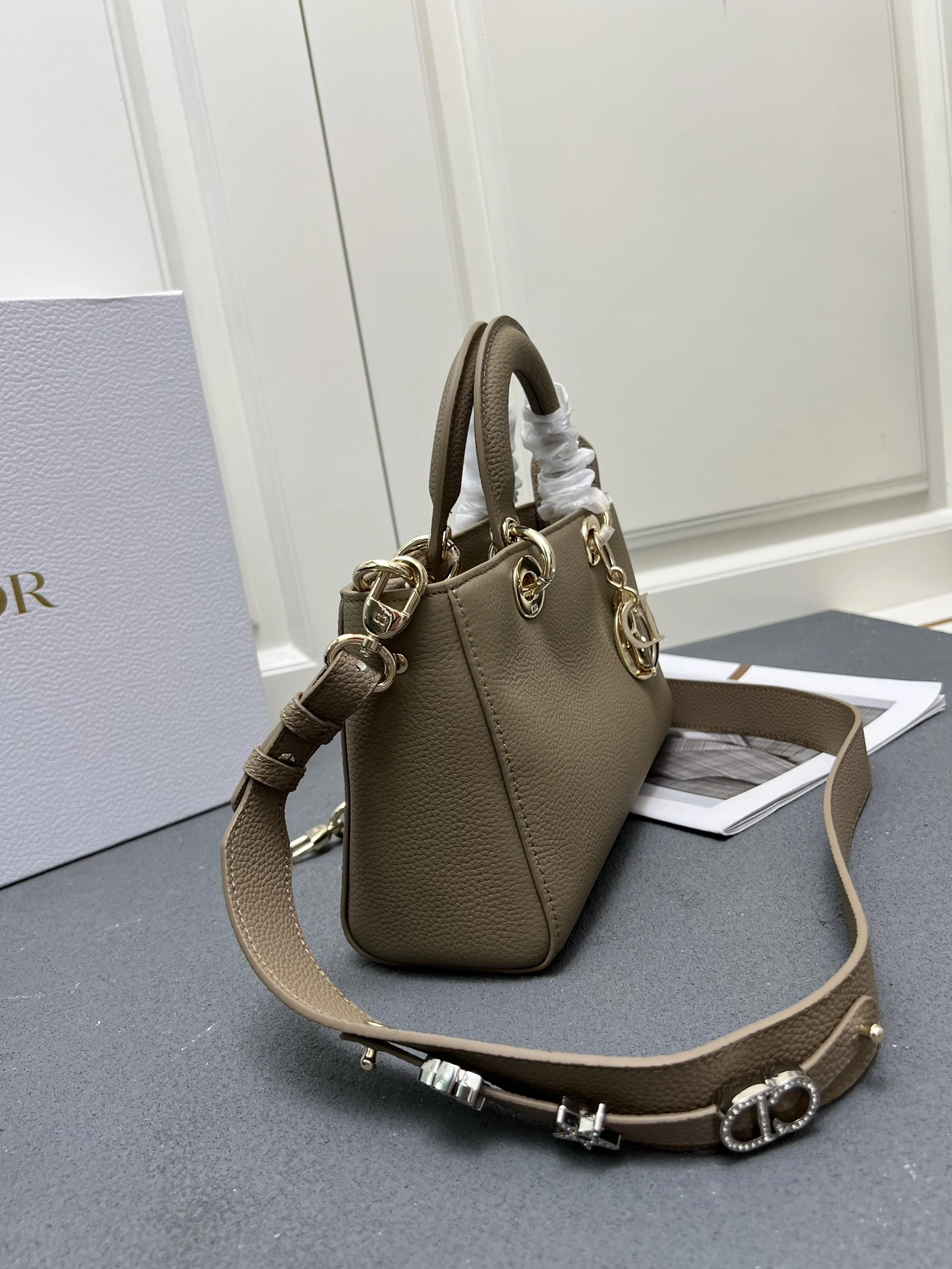 Christian Dior AAA Quality Handbags For Women Fashionable 5440