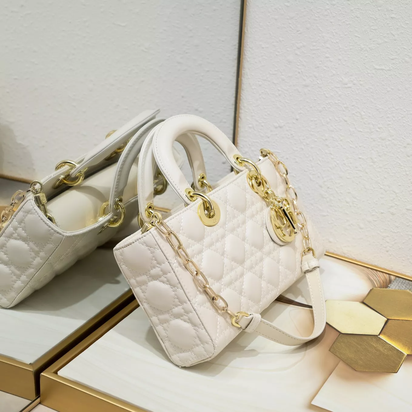 Christian Dior AAA Quality Handbags For Women Fashionable 9703