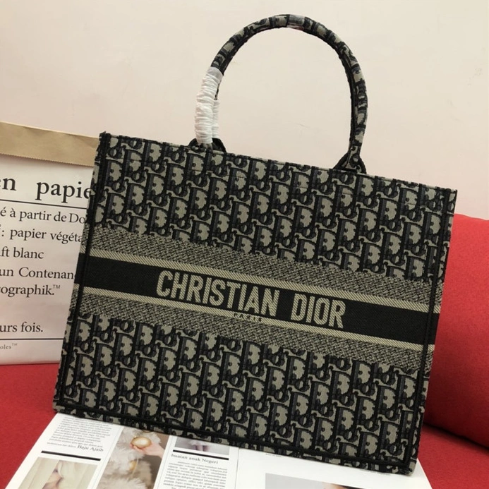 Christian Dior AAA Quality Handbags For Women Functional 555