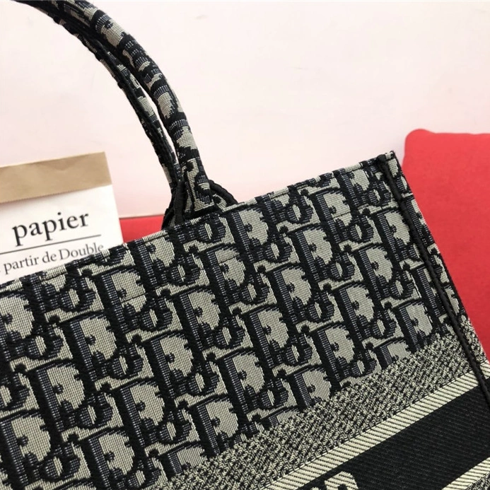 Christian Dior AAA Quality Handbags For Women Functional 555