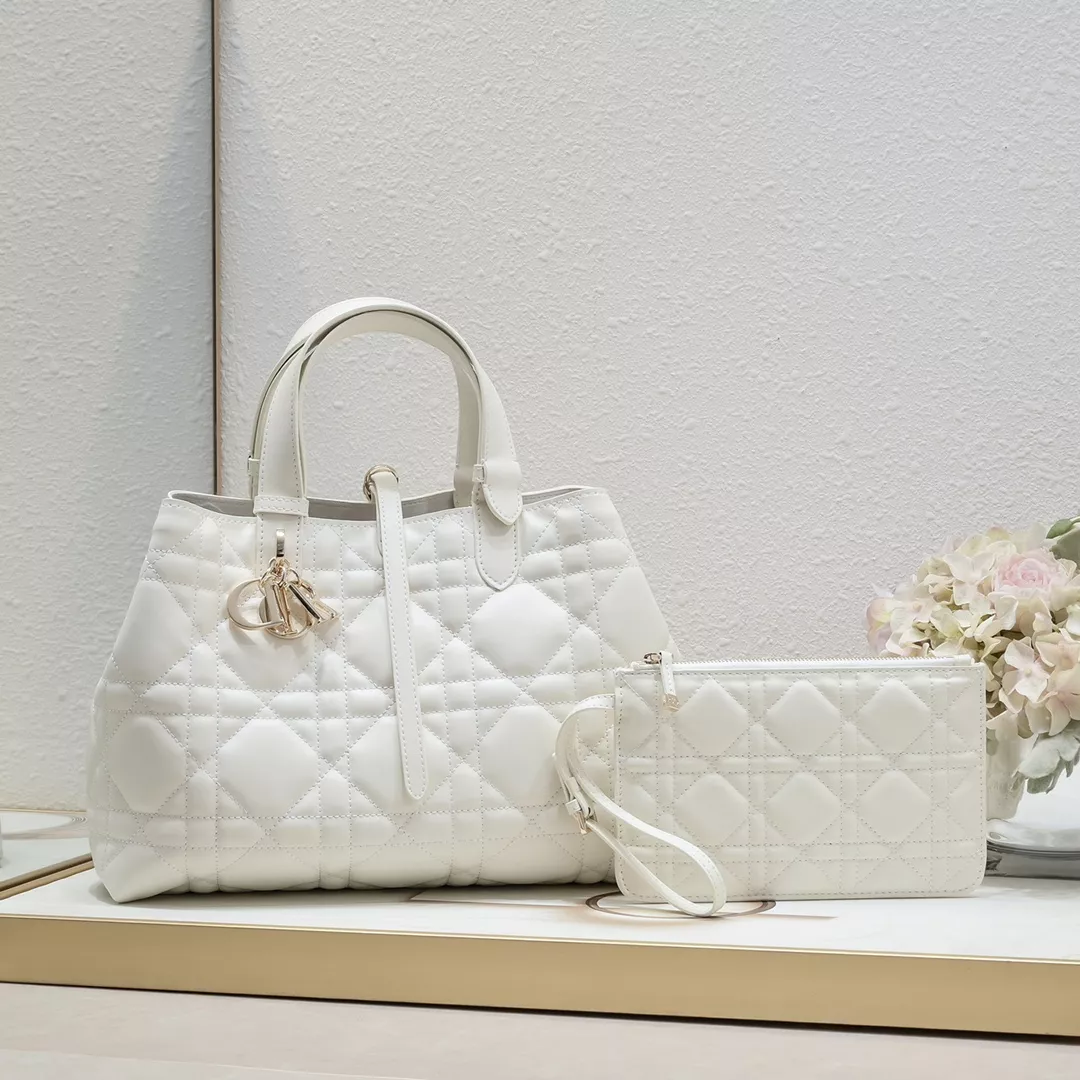 Christian Dior AAA Quality Handbags For Women Modern 4282