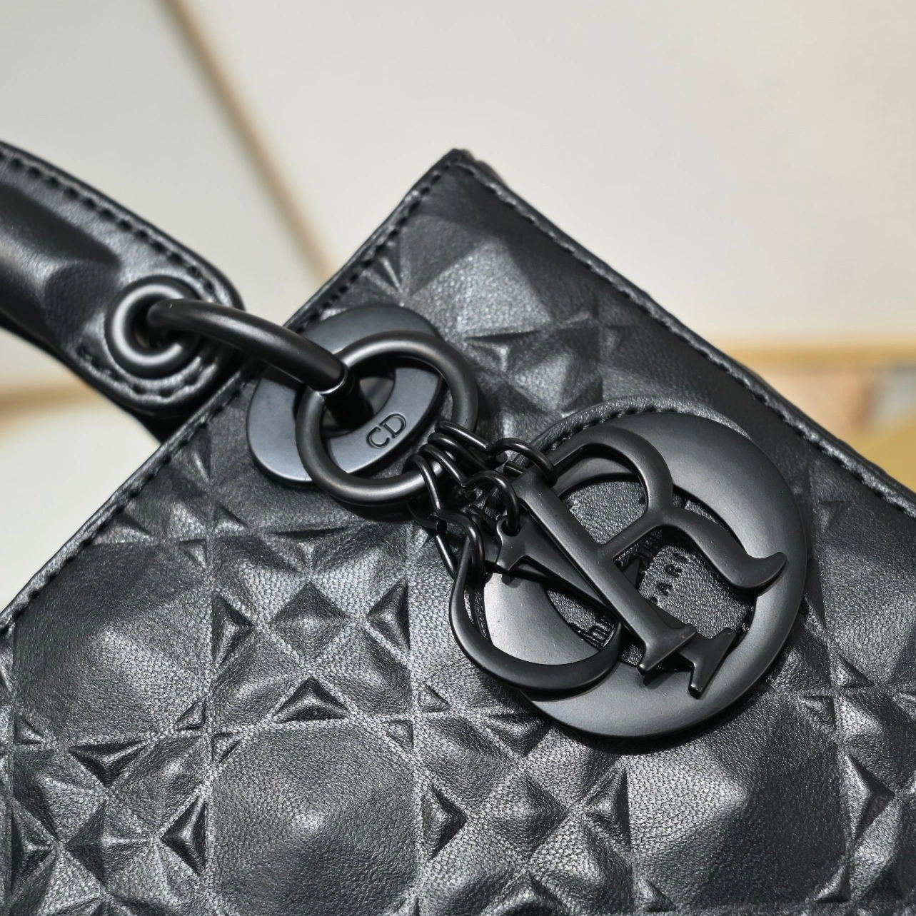 Christian Dior AAA Quality Handbags For Women Reliable 7141