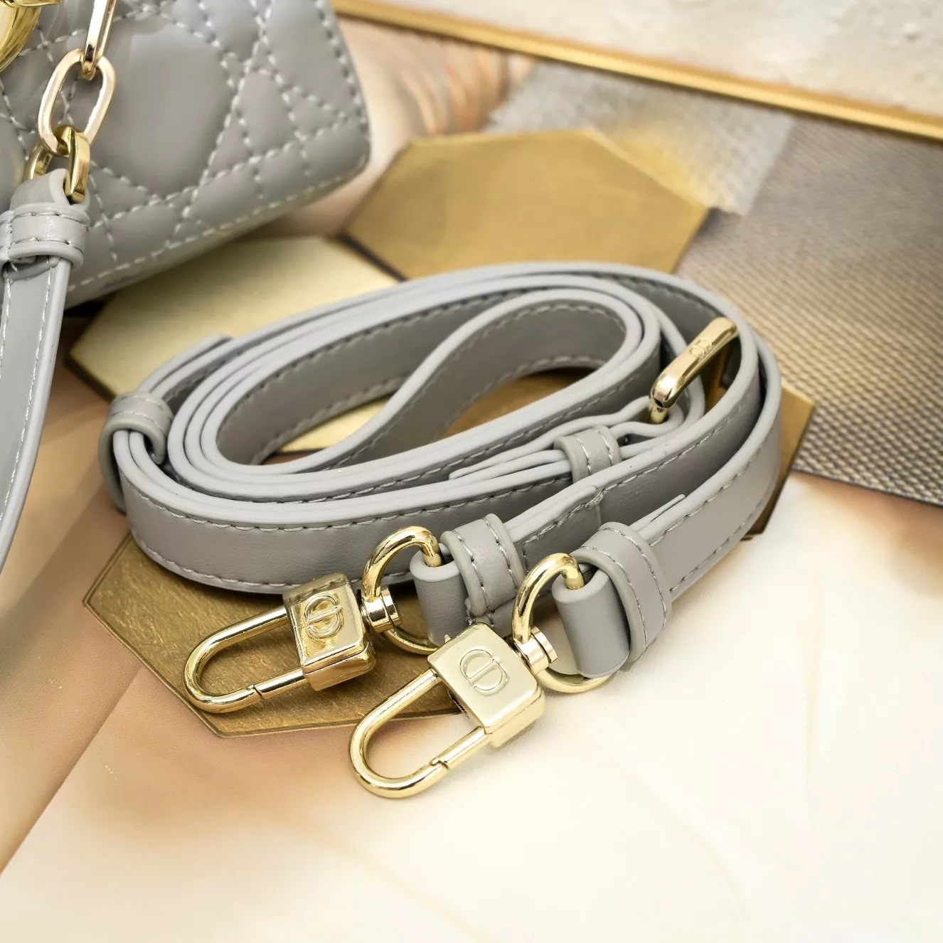 Christian Dior AAA Quality Handbags For Women Sleek 2449