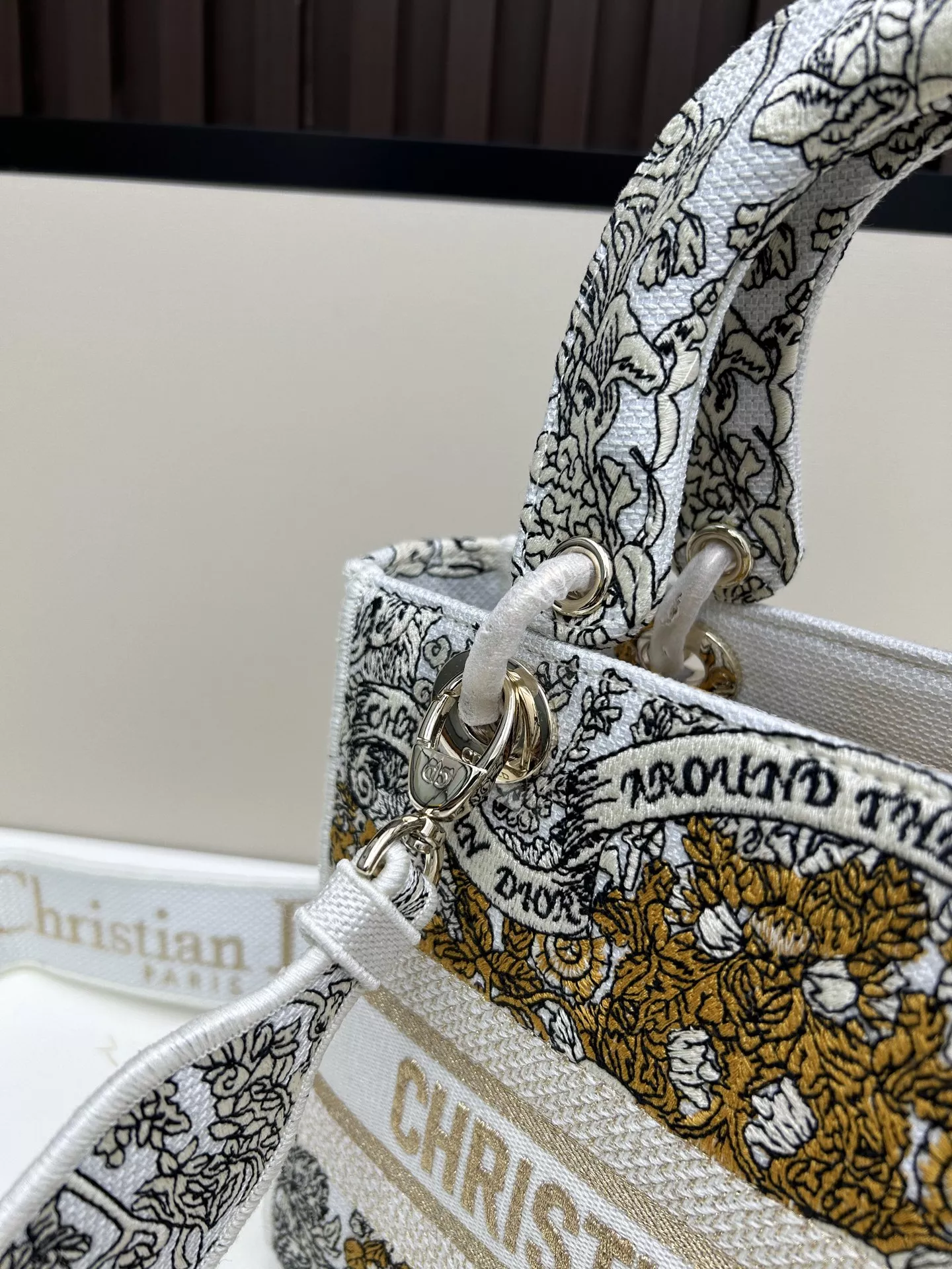 Christian Dior AAA Quality Handbags For Women Soft 5869