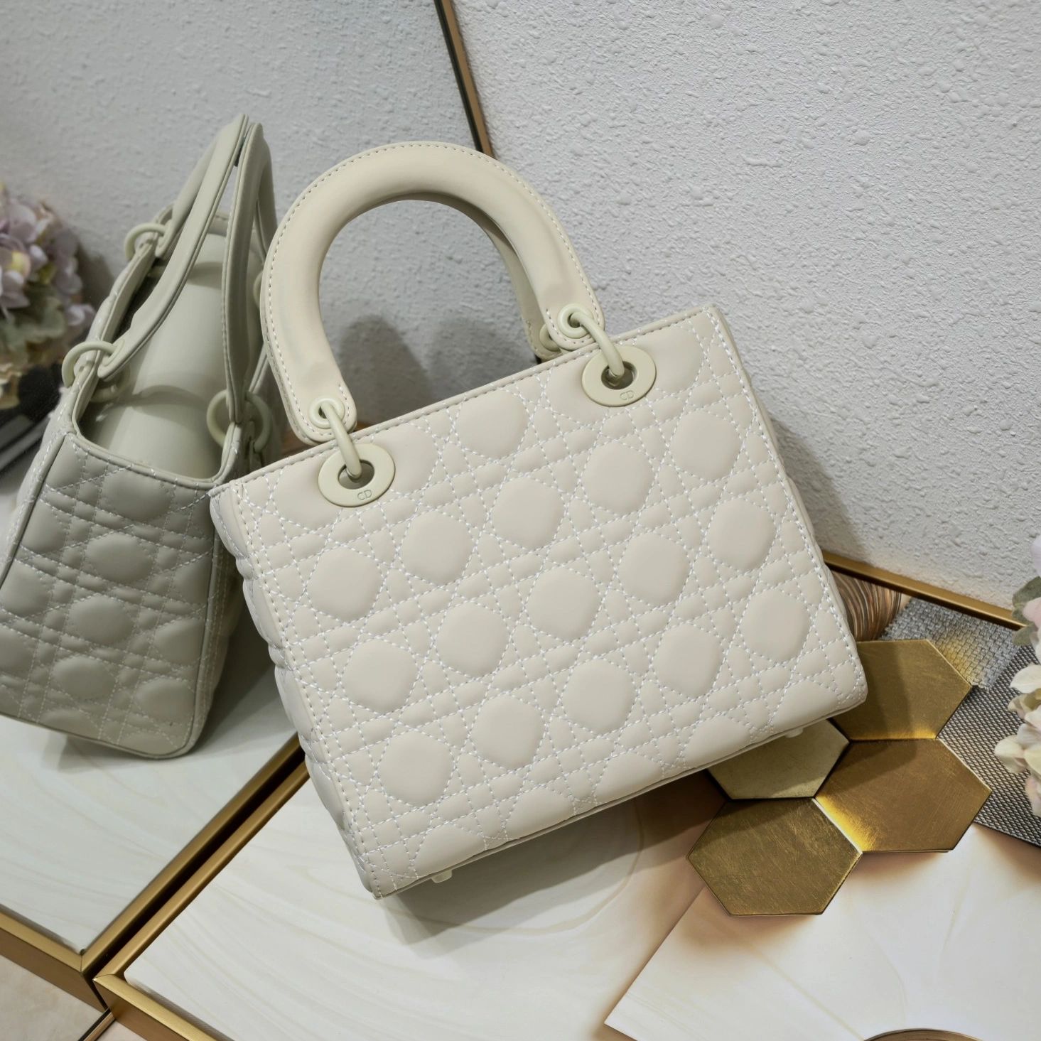 Christian Dior AAA Quality Handbags For Women Stylish 1150