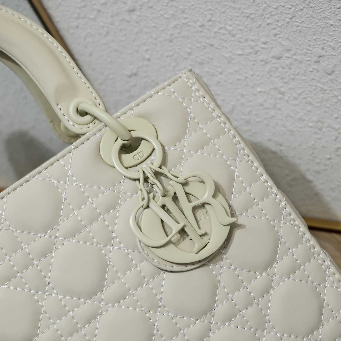 Christian Dior AAA Quality Handbags For Women Stylish 1150