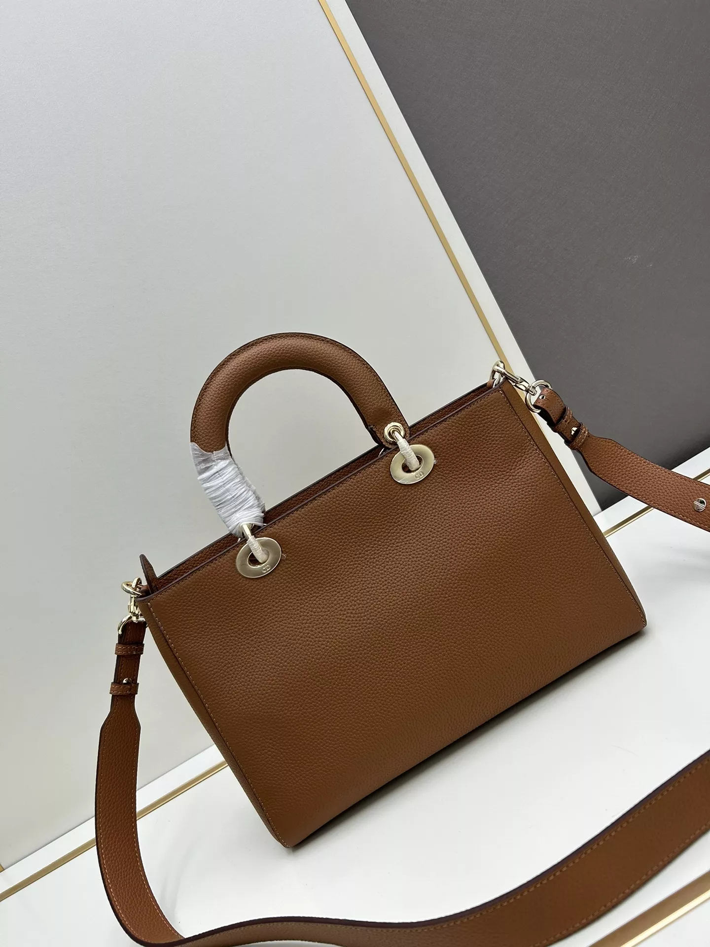 Christian Dior AAA Quality Handbags For Women Timeless 8070