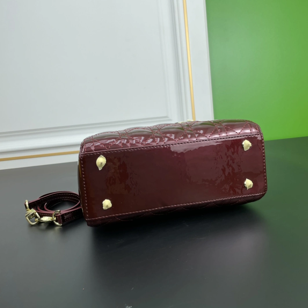 Christian Dior AAA Quality Handbags For Women Timeless 8591