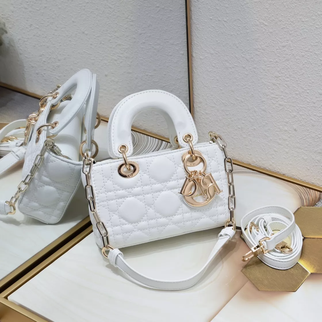 Christian Dior AAA Quality Handbags For Women Trendy 1080