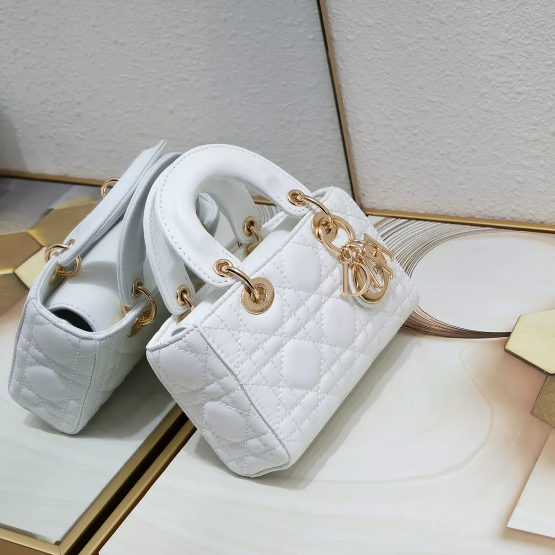 Christian Dior AAA Quality Handbags For Women Trendy 1080