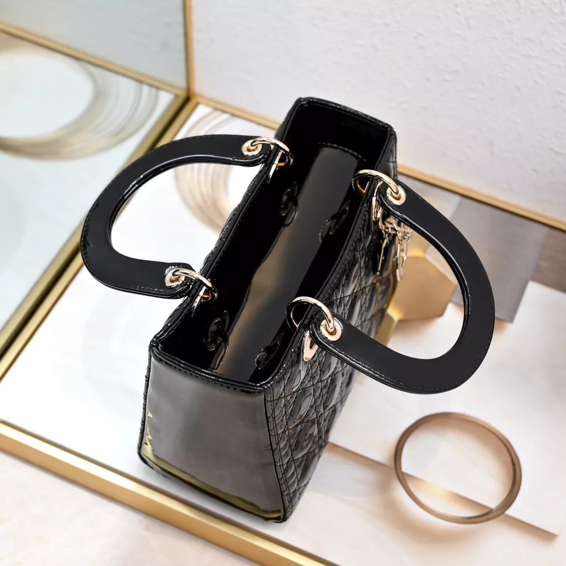 Christian Dior AAA Quality Handbags For Women Versatile 5533