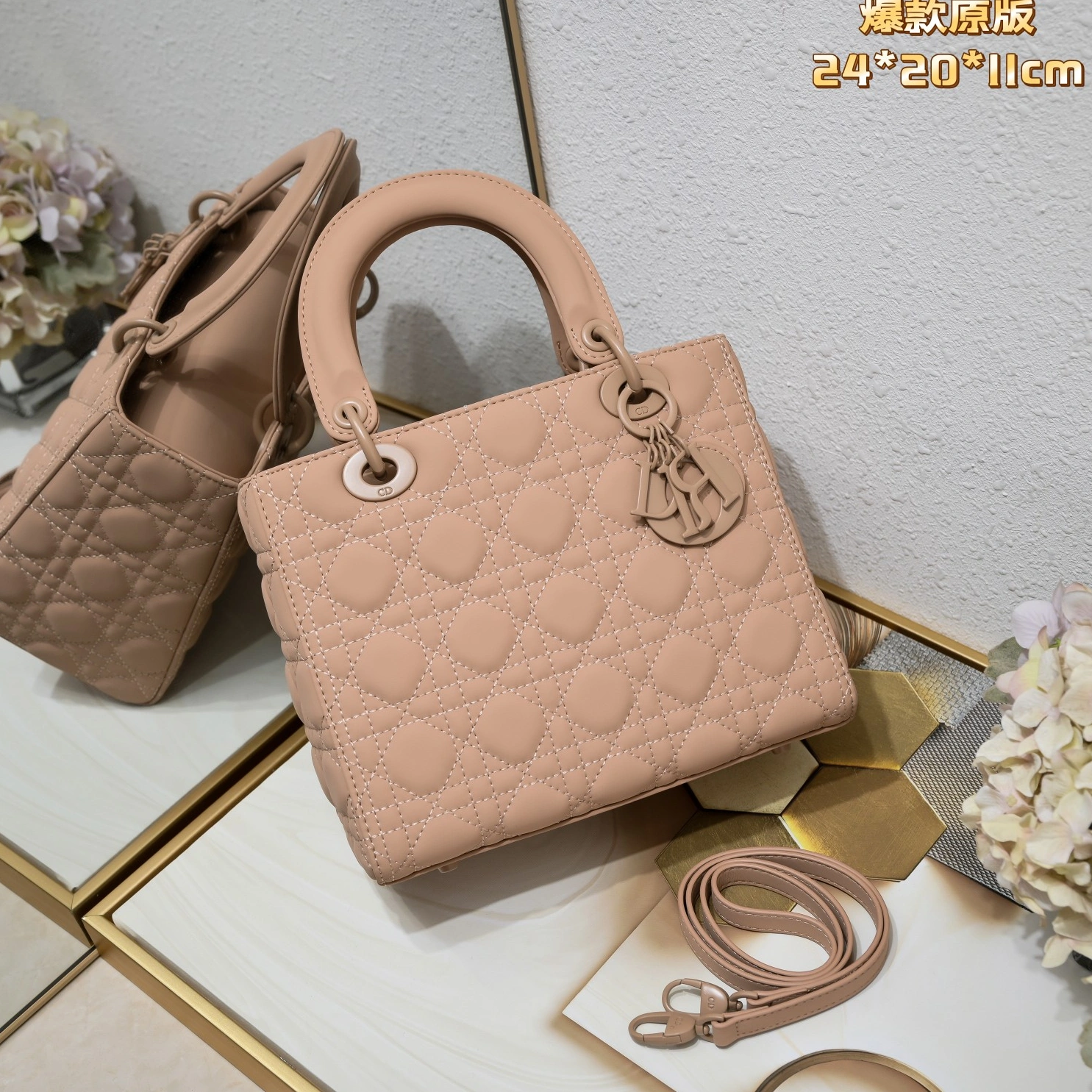 Christian Dior AAA Quality Handbags For Women WellDesigned 8757
