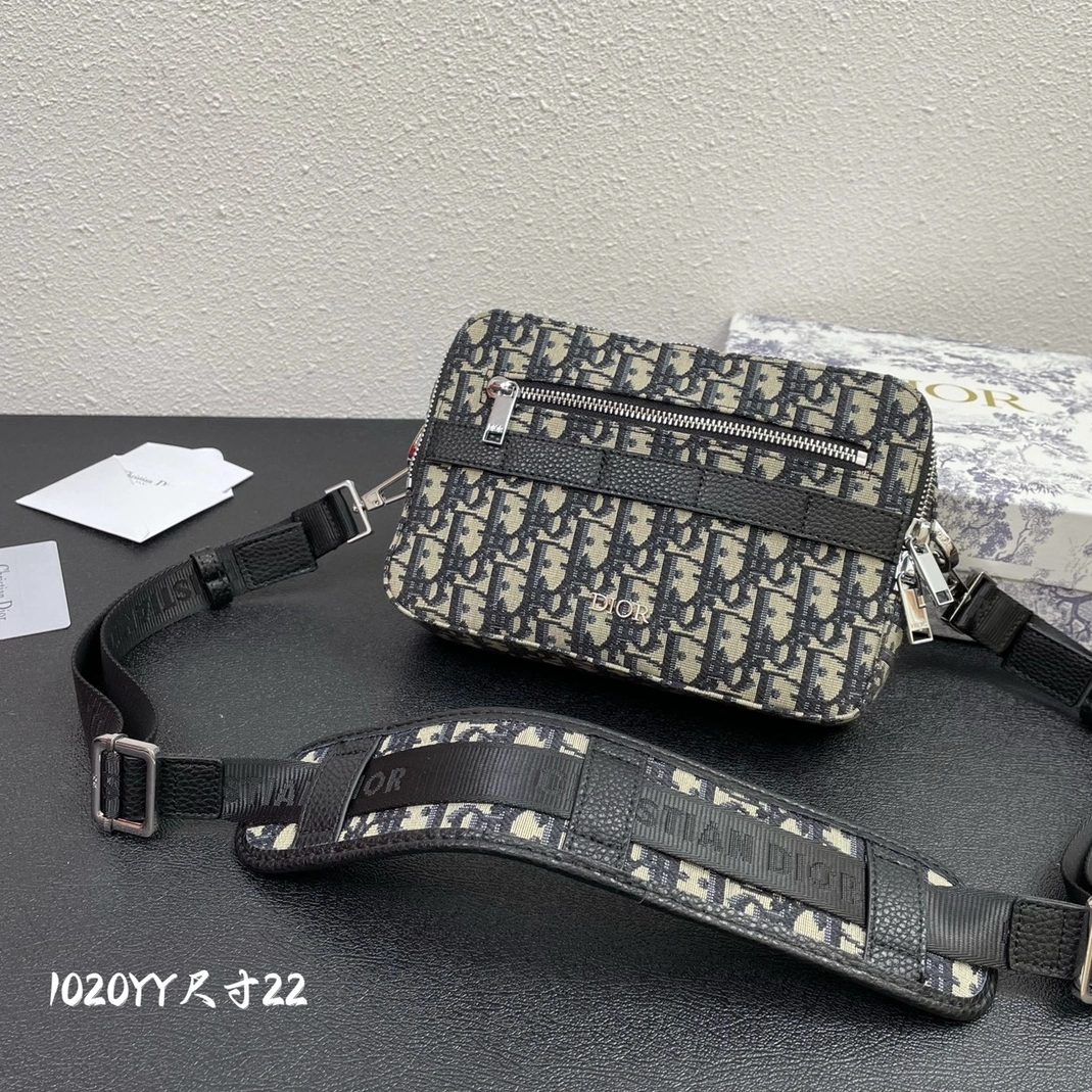 Christian Dior AAA Quality Messenger Bags For Unisex Bold 9729