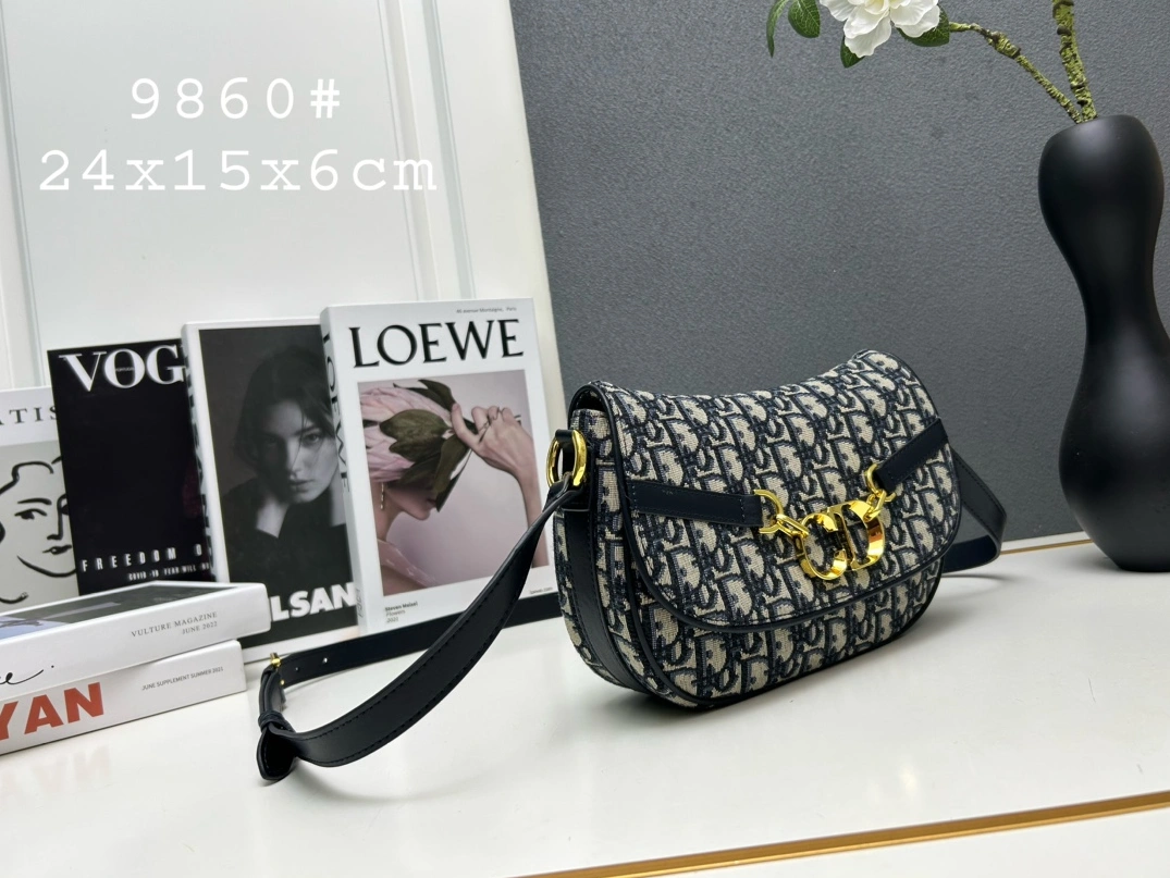 Christian Dior AAA Quality Messenger Bags For Unisex Breathable 3084