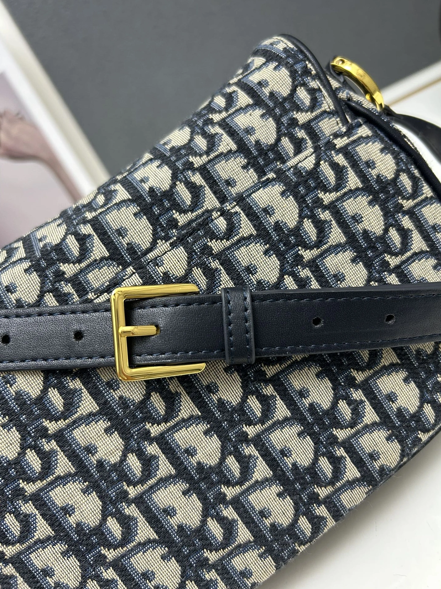 Christian Dior AAA Quality Messenger Bags For Unisex Breathable 3084