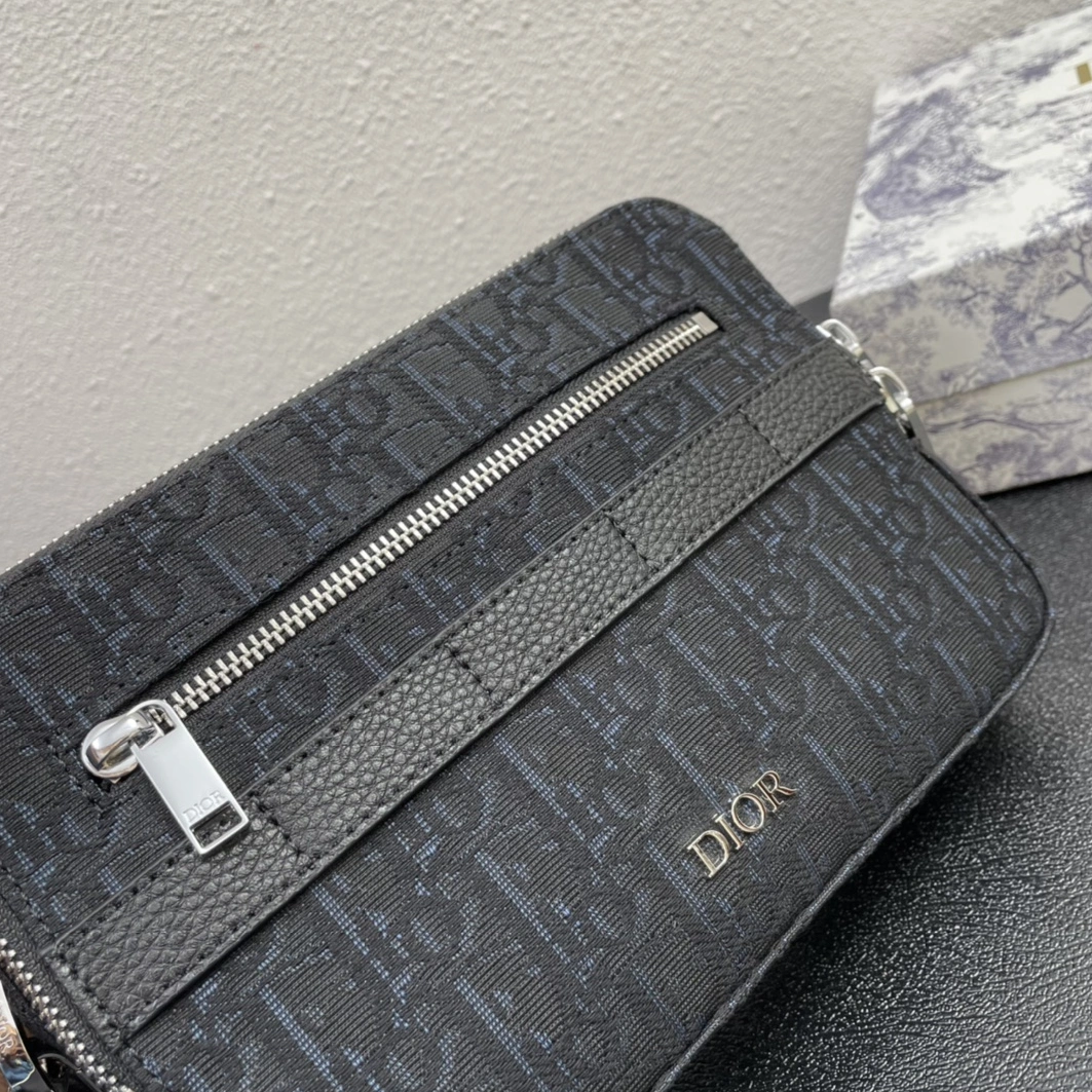 Christian Dior AAA Quality Messenger Bags For Unisex Compact 7903