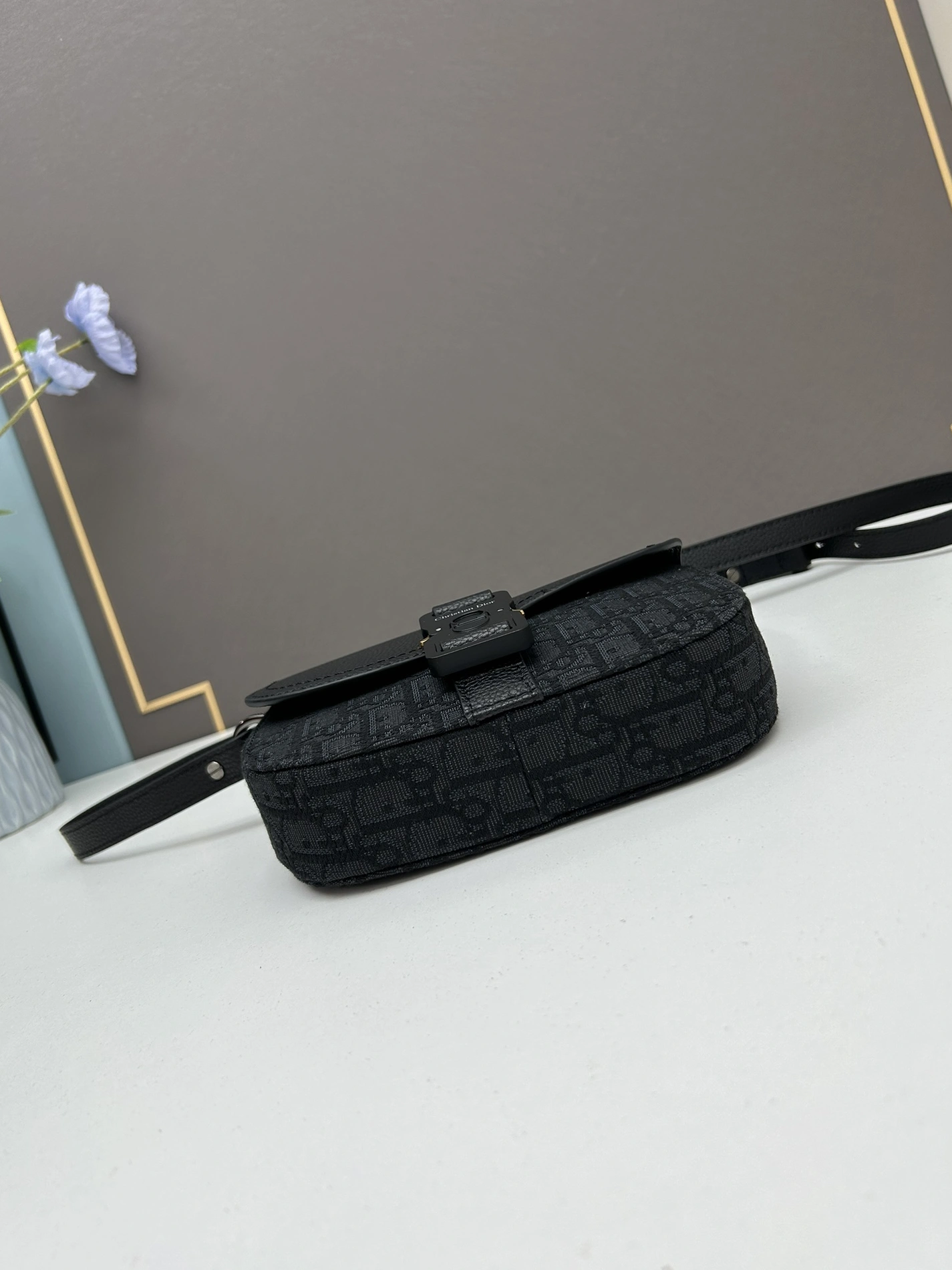 Christian Dior AAA Quality Messenger Bags For Unisex Elegant 2625