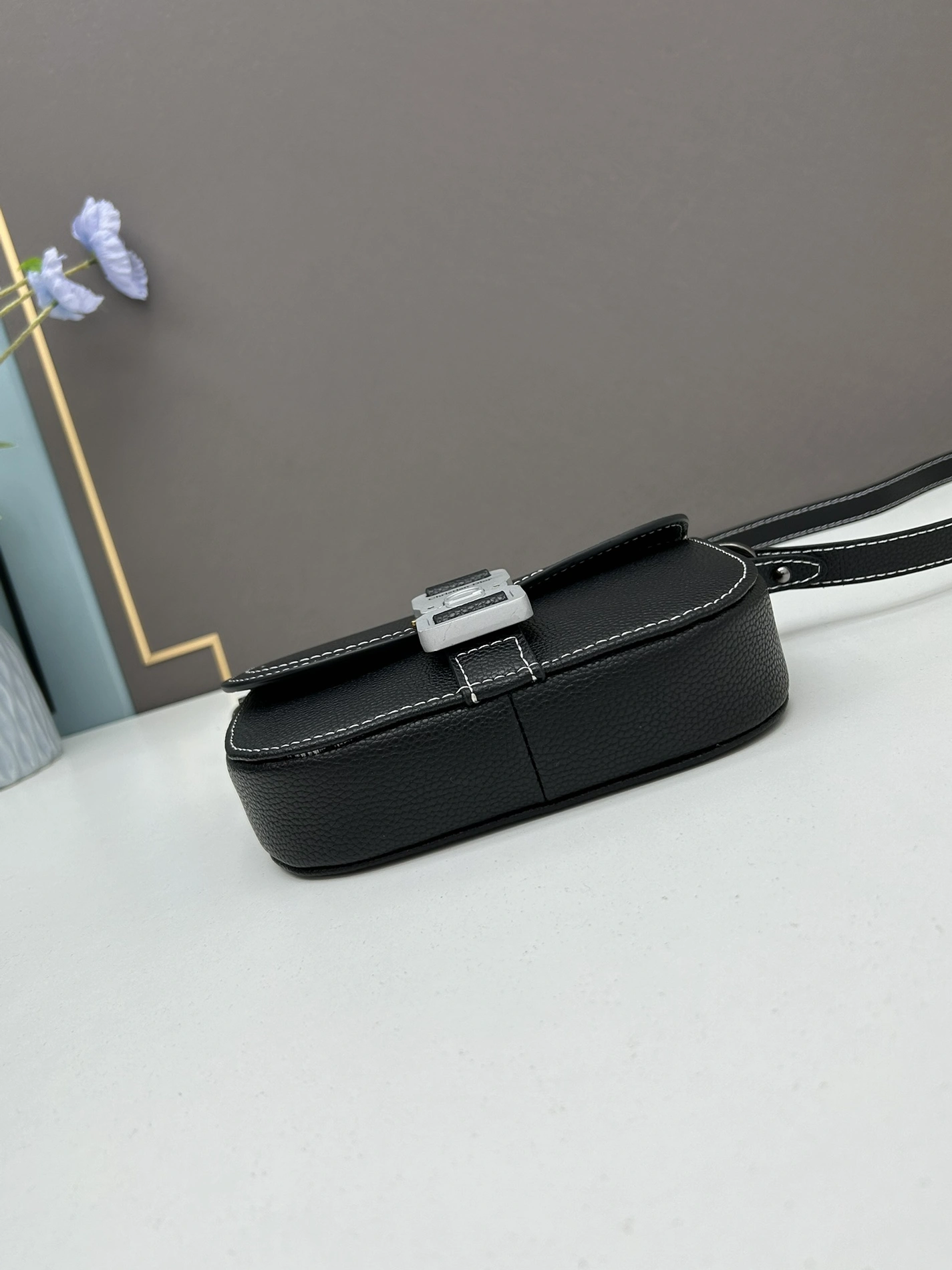 Christian Dior AAA Quality Messenger Bags For Unisex Elegant 8064