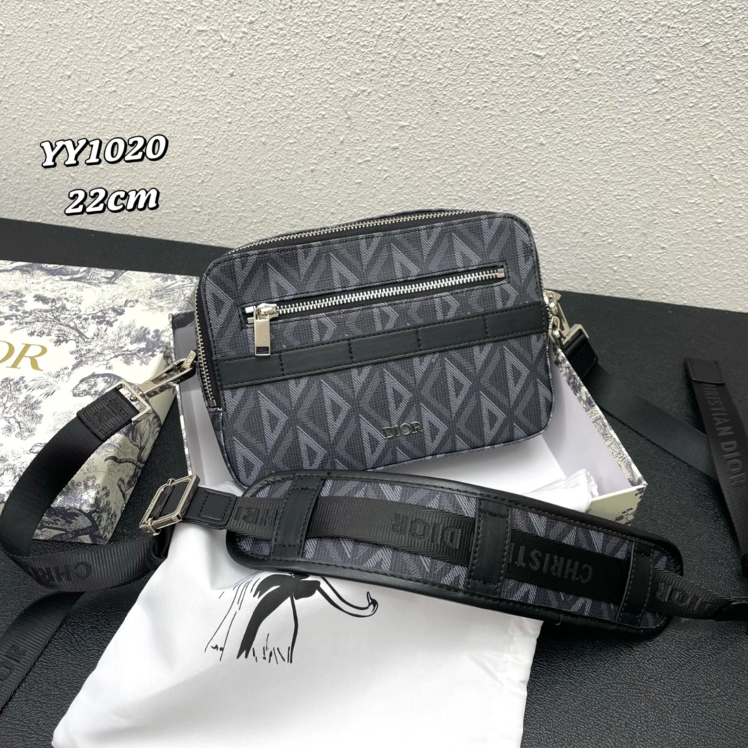 Christian Dior AAA Quality Messenger Bags For Unisex Flexible 3828