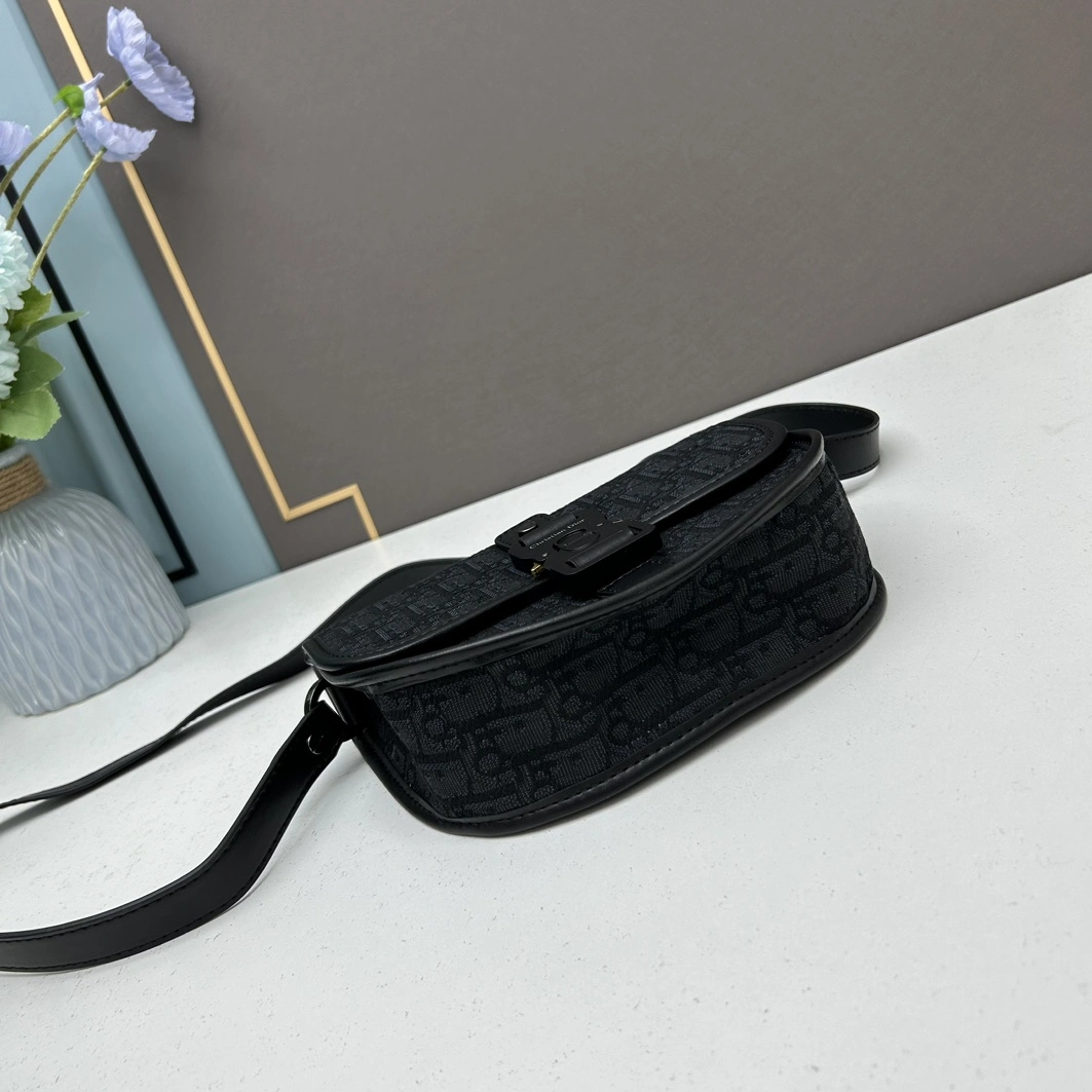 Christian Dior AAA Quality Messenger Bags For Unisex Functional 9397