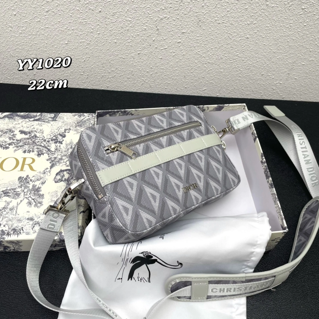Christian Dior AAA Quality Messenger Bags For Unisex Popular 1048