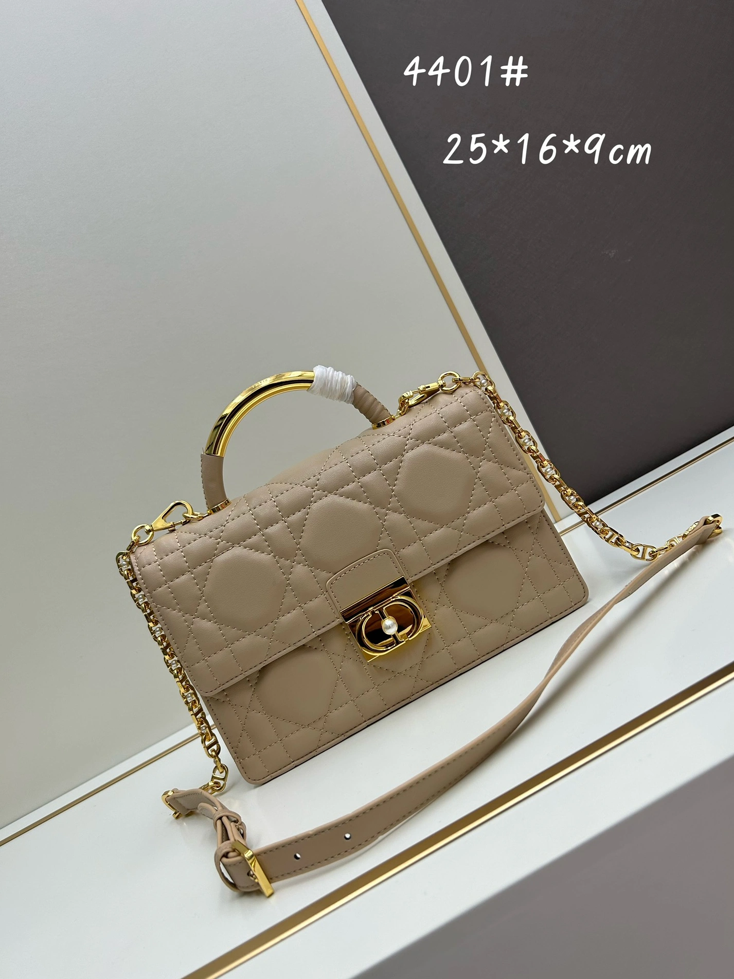 Christian Dior AAA Quality Messenger Bags For Women Affordable 4809