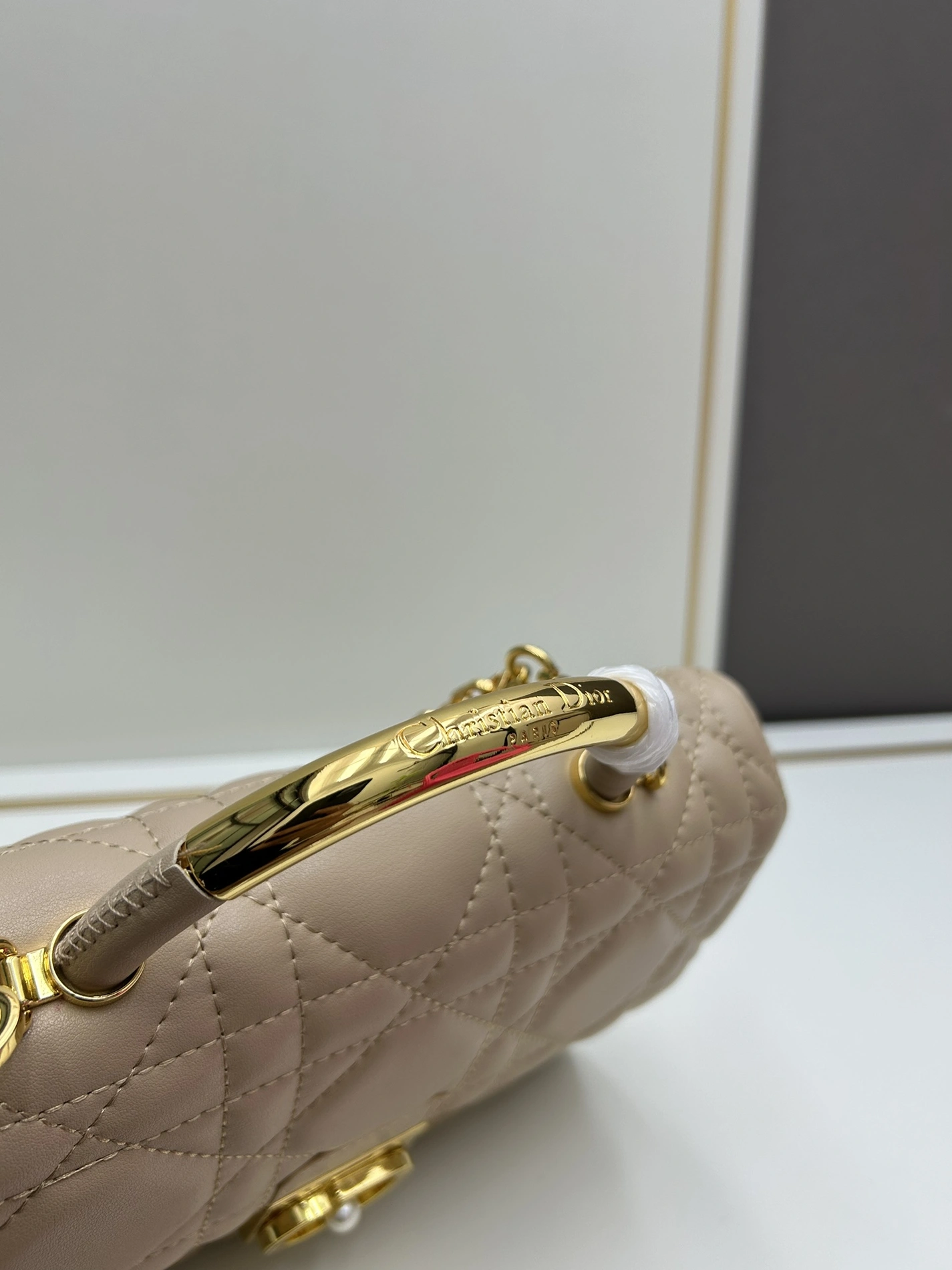 Christian Dior AAA Quality Messenger Bags For Women Affordable 4809