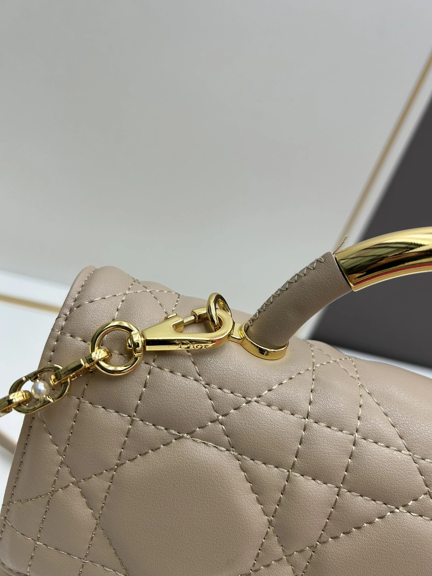 Christian Dior AAA Quality Messenger Bags For Women Affordable 4809