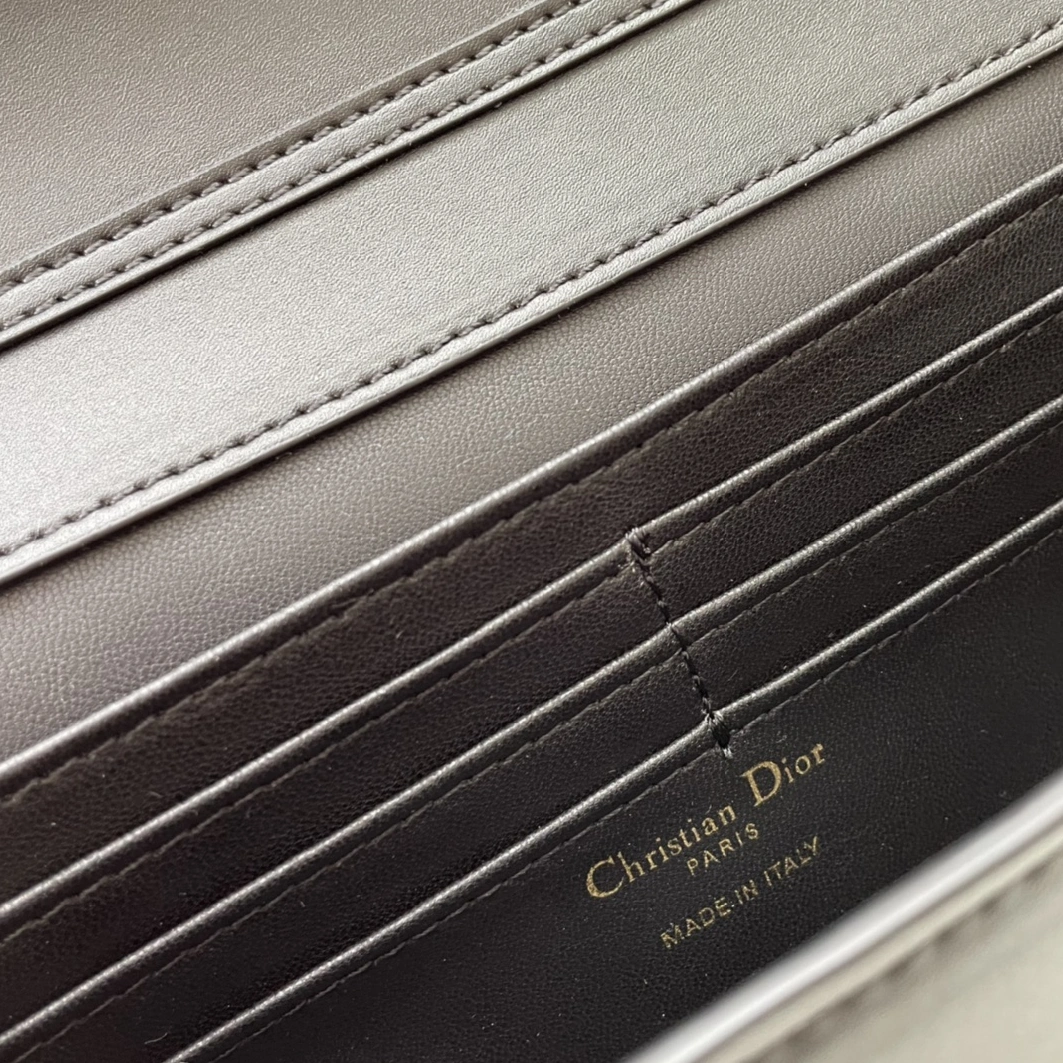 Christian Dior AAA Quality Messenger Bags For Women AllSeason 6447